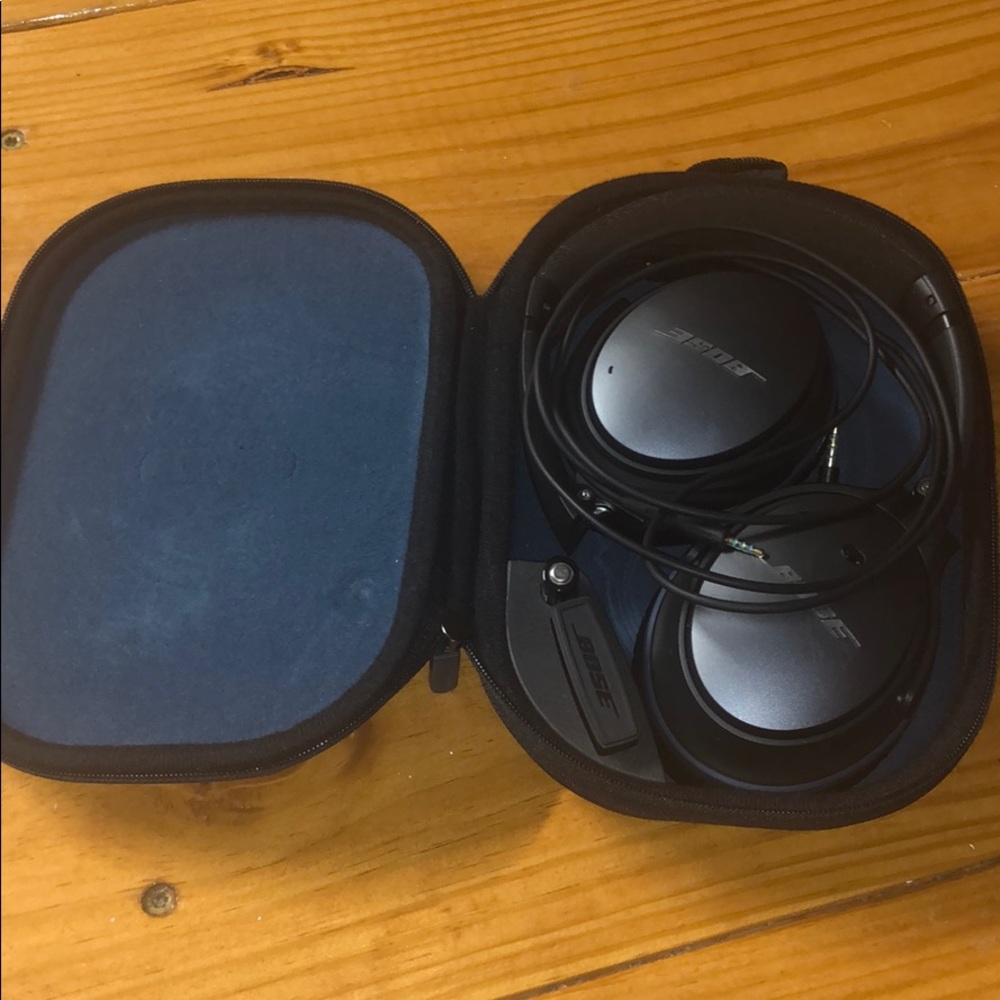 Bose Noise Cancelling Headphones